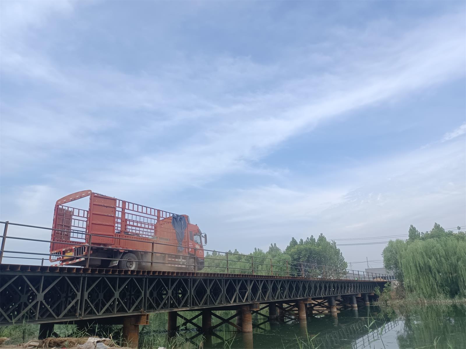 湖南浩潤路橋機(jī)械有限公司,郴州公路鋼橋設(shè)計制造加工,郴州鋼管樁橋梁設(shè)計制造加工